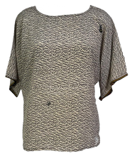 Load image into Gallery viewer, PRC6866 Avatar Pure Silk Side Slit Top