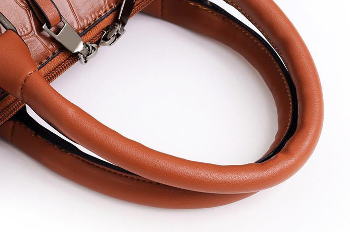 Women's 4-Piece Bag Set Black One Size Faux Leather