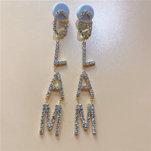 Exaggerated Queen Rhinestone Earrings for Women Fashion Long Letters Pendant Earring Fashion Shiny Party Costume Jewelry