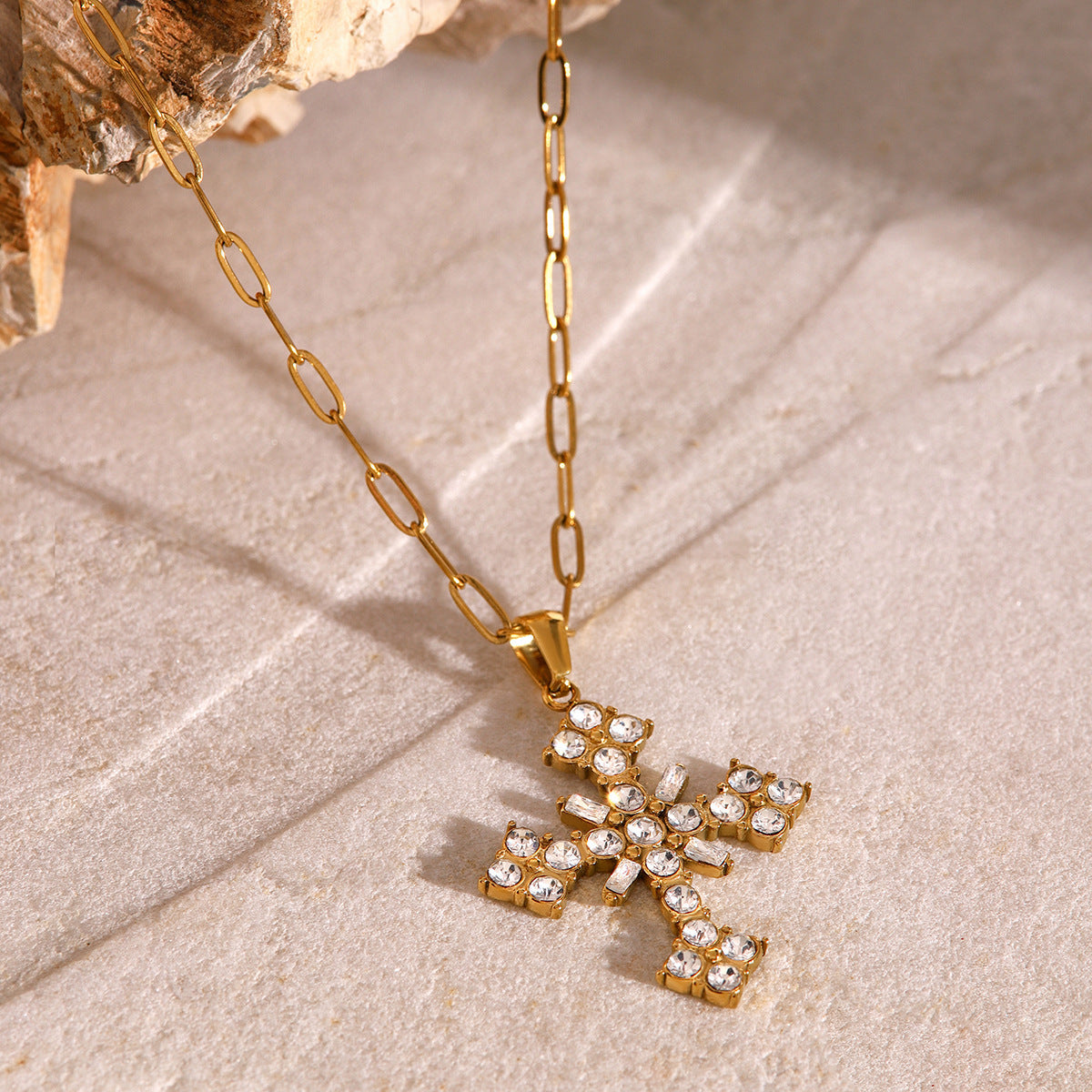 18k Gold-Plated Crystal Cross Necklace with Paperclip Chain – Waterproof, Hypoallergenic Jewelry for Women