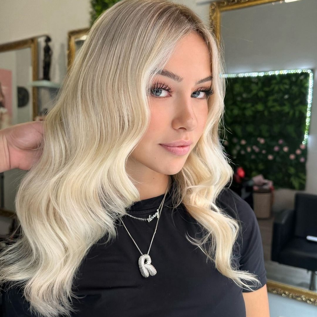 18k Gold Initial Diamond Necklace for Women – Personalized Customizable Pendant, Hypoallergenic and Waterproof