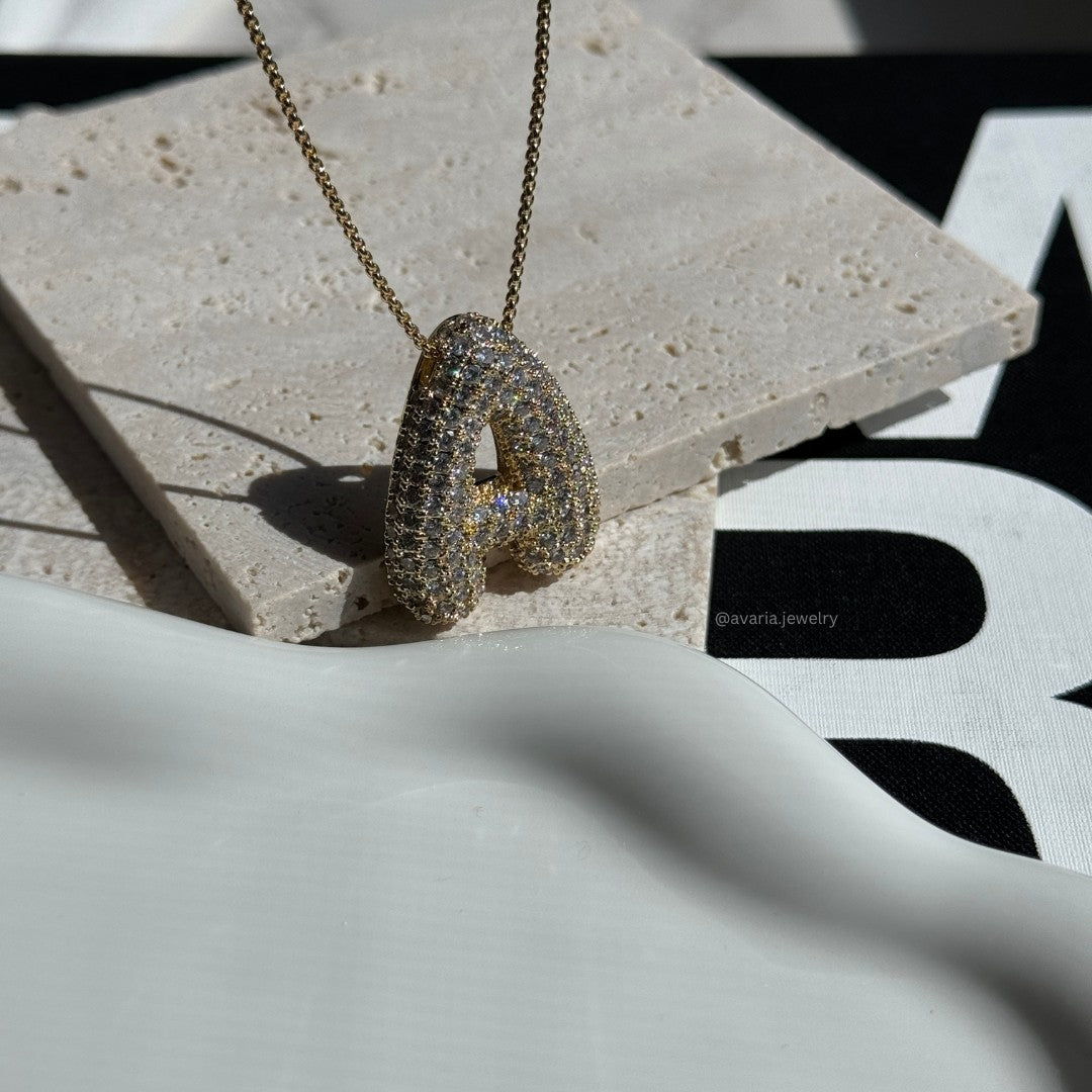 18k Gold Initial Diamond Necklace for Women – Personalized Customizable Pendant, Hypoallergenic and Waterproof