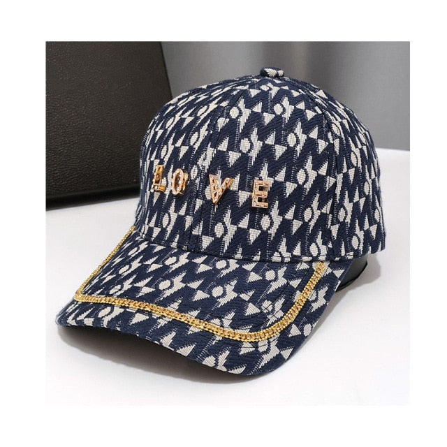 Adjustable Love Hat
