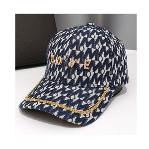 Adjustable Love Hat