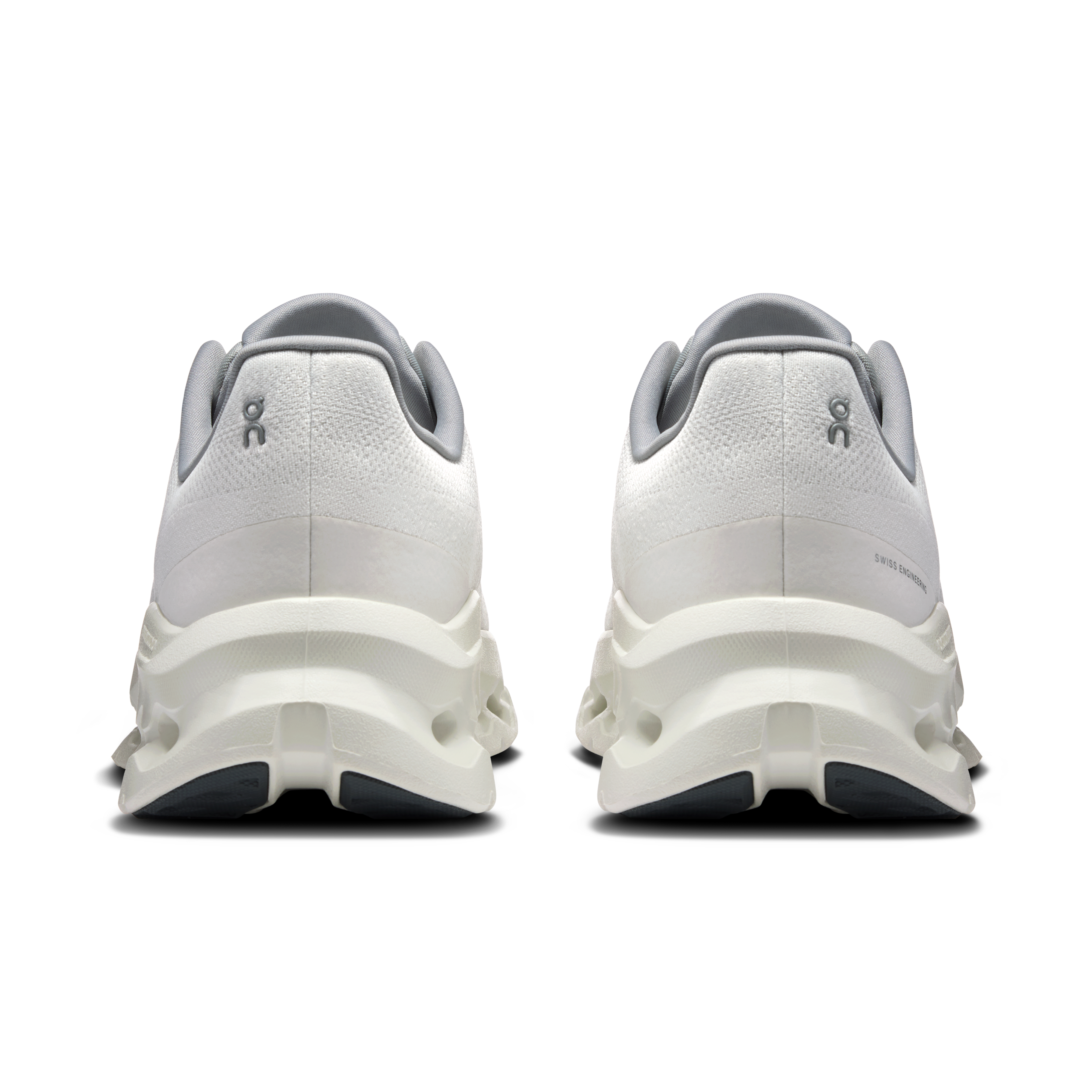 M On Cloudtilt 3ME10103740