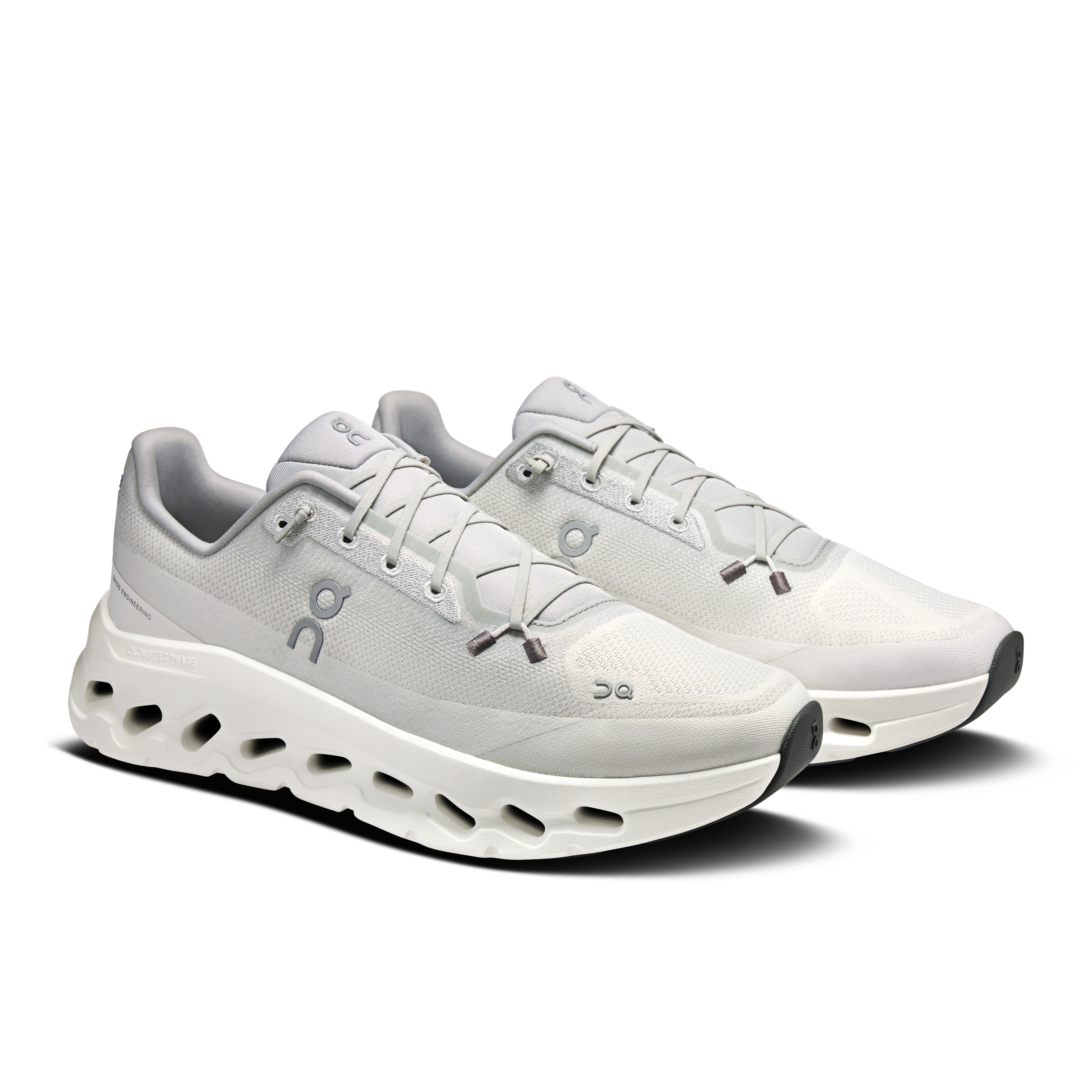 M On Cloudtilt 3ME10103740