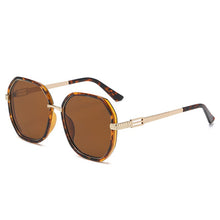 Load image into Gallery viewer, Fashion sunglasses women trend cross border sunglasses ins new anti ultraviolet street shooting
