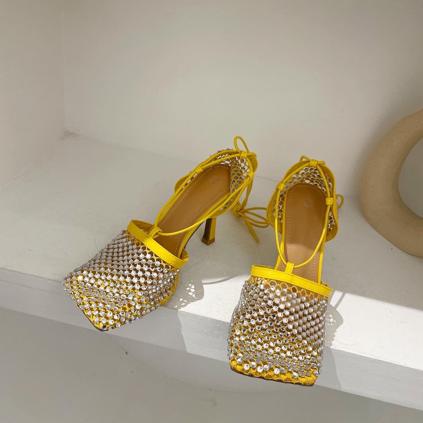 Processing Time:7-15 days after placing orders Women's Summer Fashion Sexy Hollow Out Water Diamond Mesh Bread Head Sandals European and American High Heel Show Shoesdals