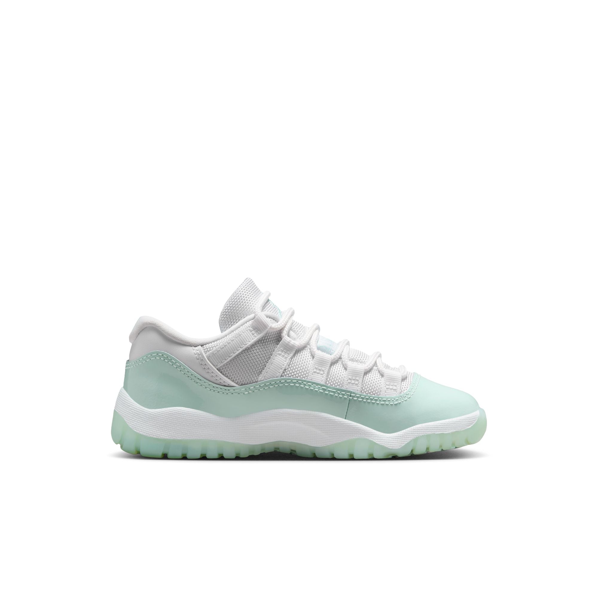 Y Jordan 11 Retro Low "Igloo" 580522-103