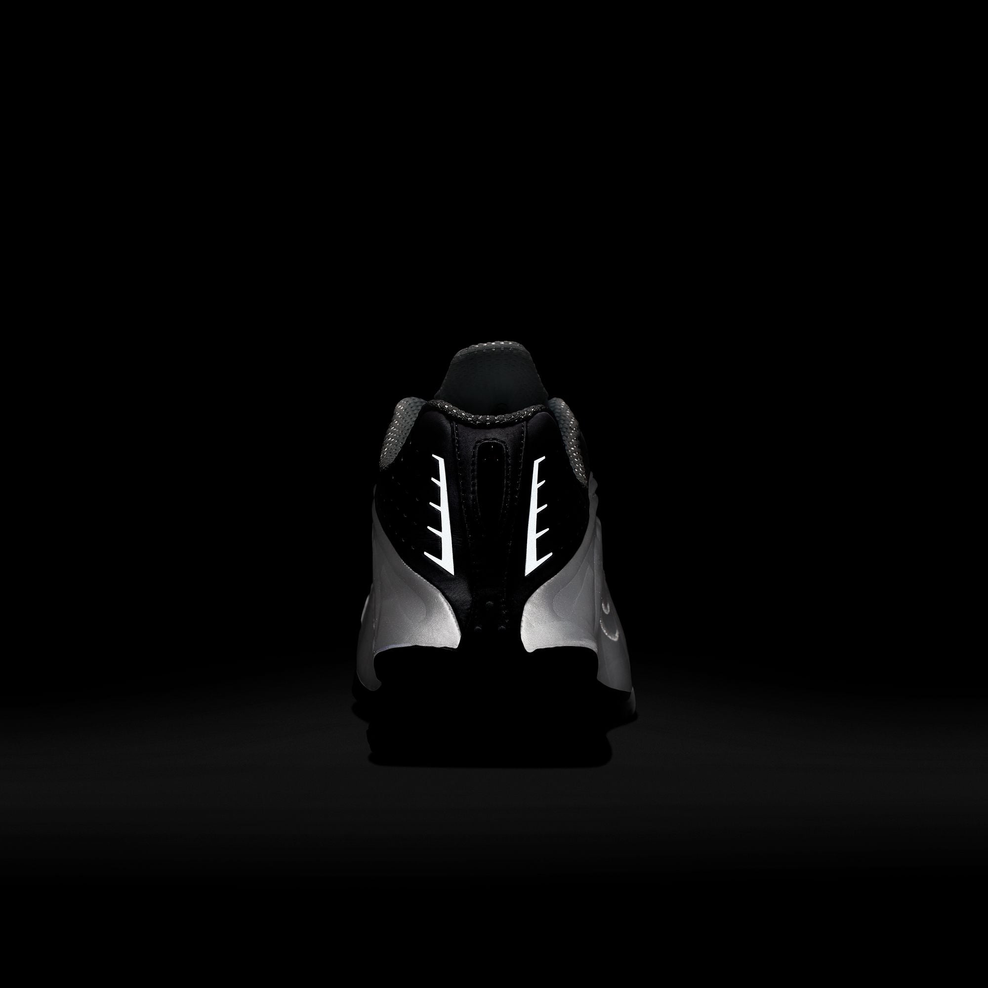 W Nike Shox R4 AR3565-101