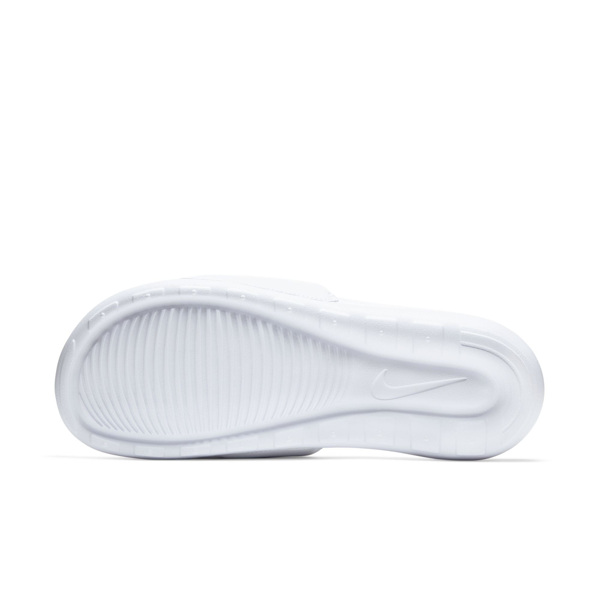 Nike Victori One CN9675-100