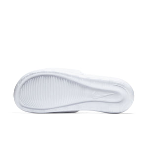 Nike Victori One CN9675-100