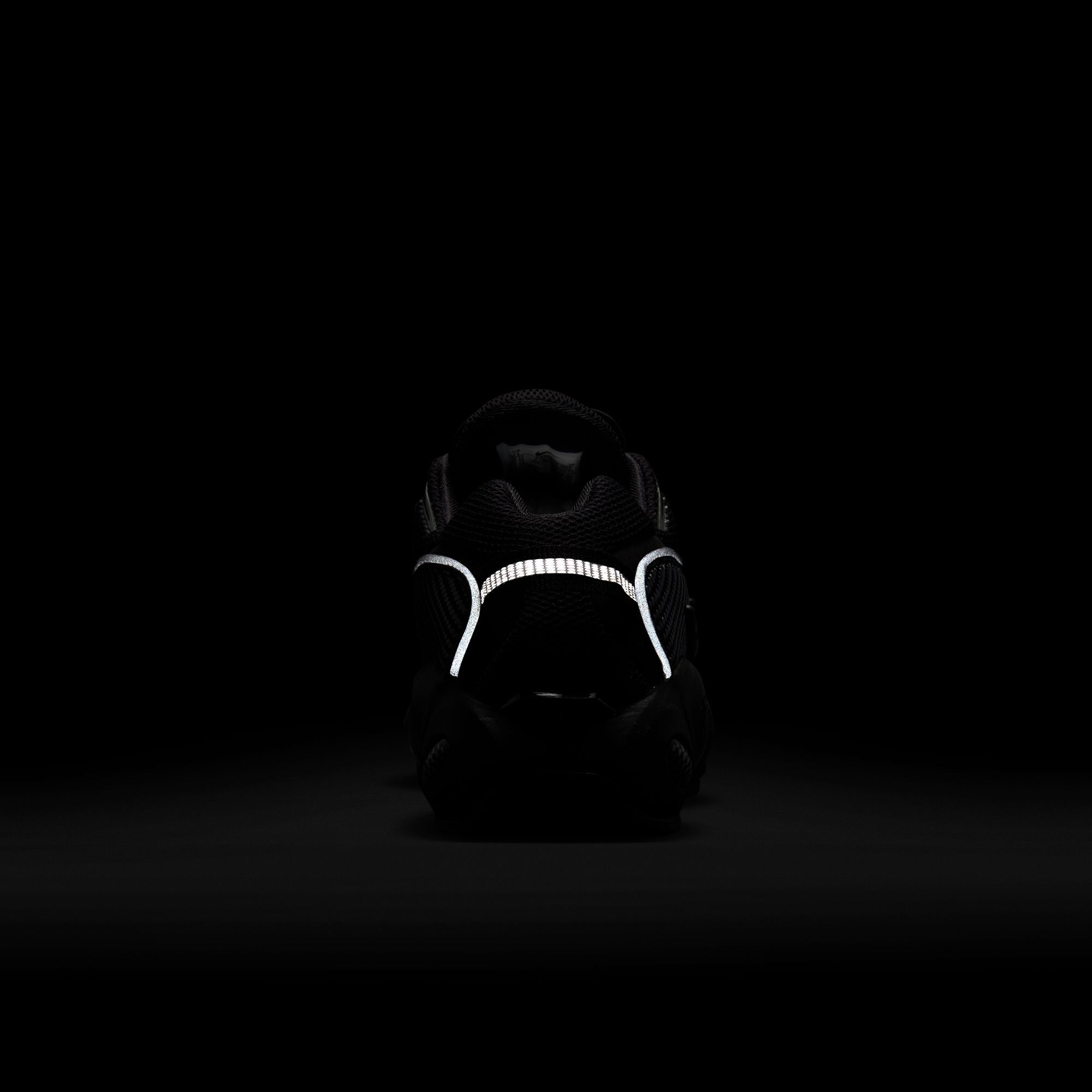 M NOCTA Glide DM0879-002