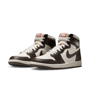 W Air Jordan 1 Retro High OG "Baroque Brown and Sail" FD2596-200