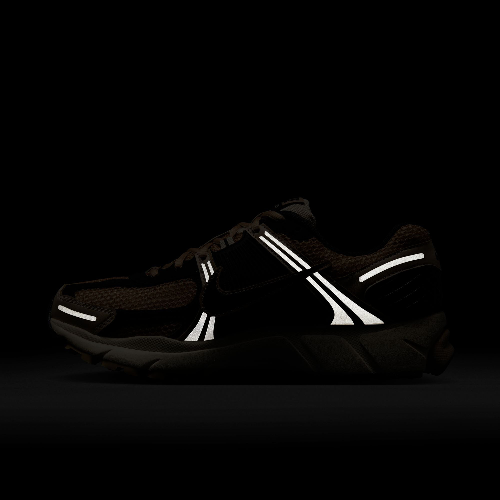 W Nike Zoom Vomero 5 FJ2028-106