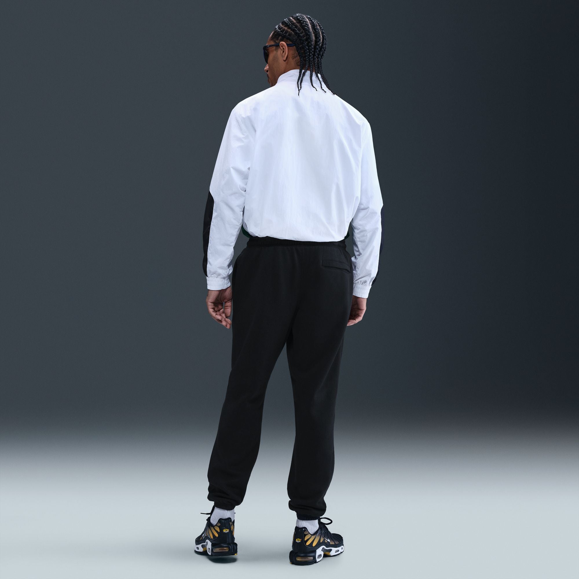 M Nike Club FN3808-010