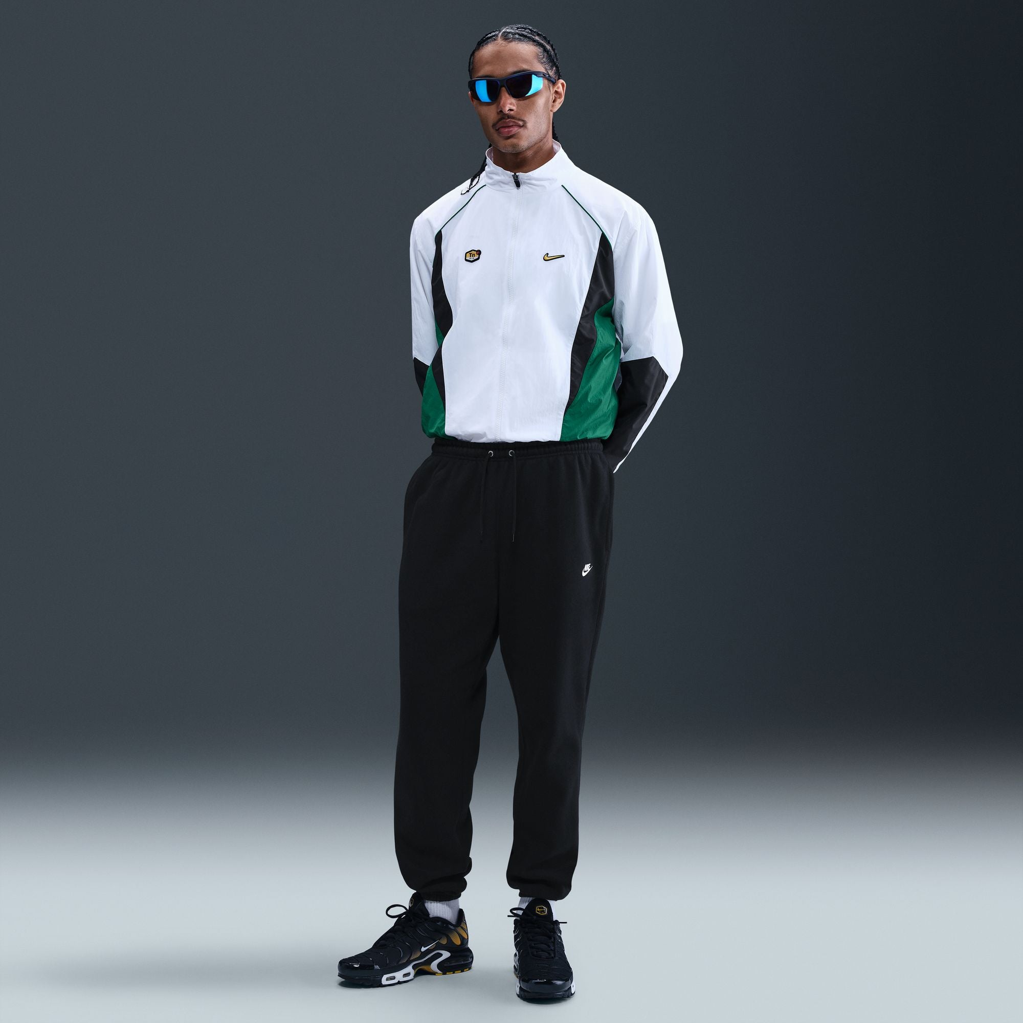 M Nike Club FN3808-010