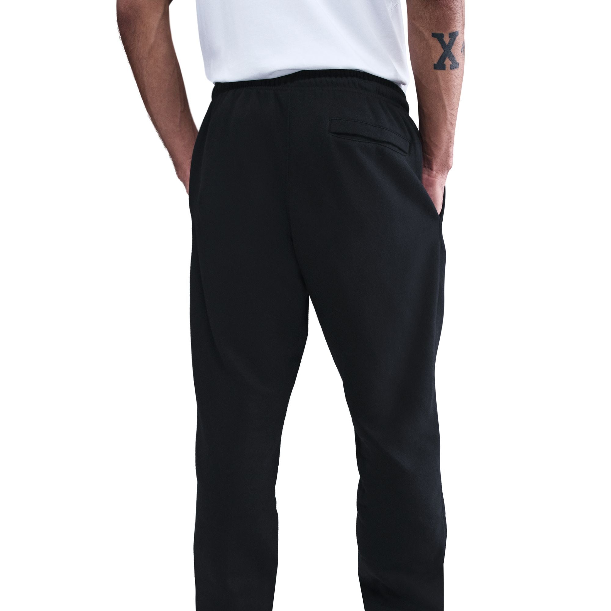 M Nike Club FN3808-010