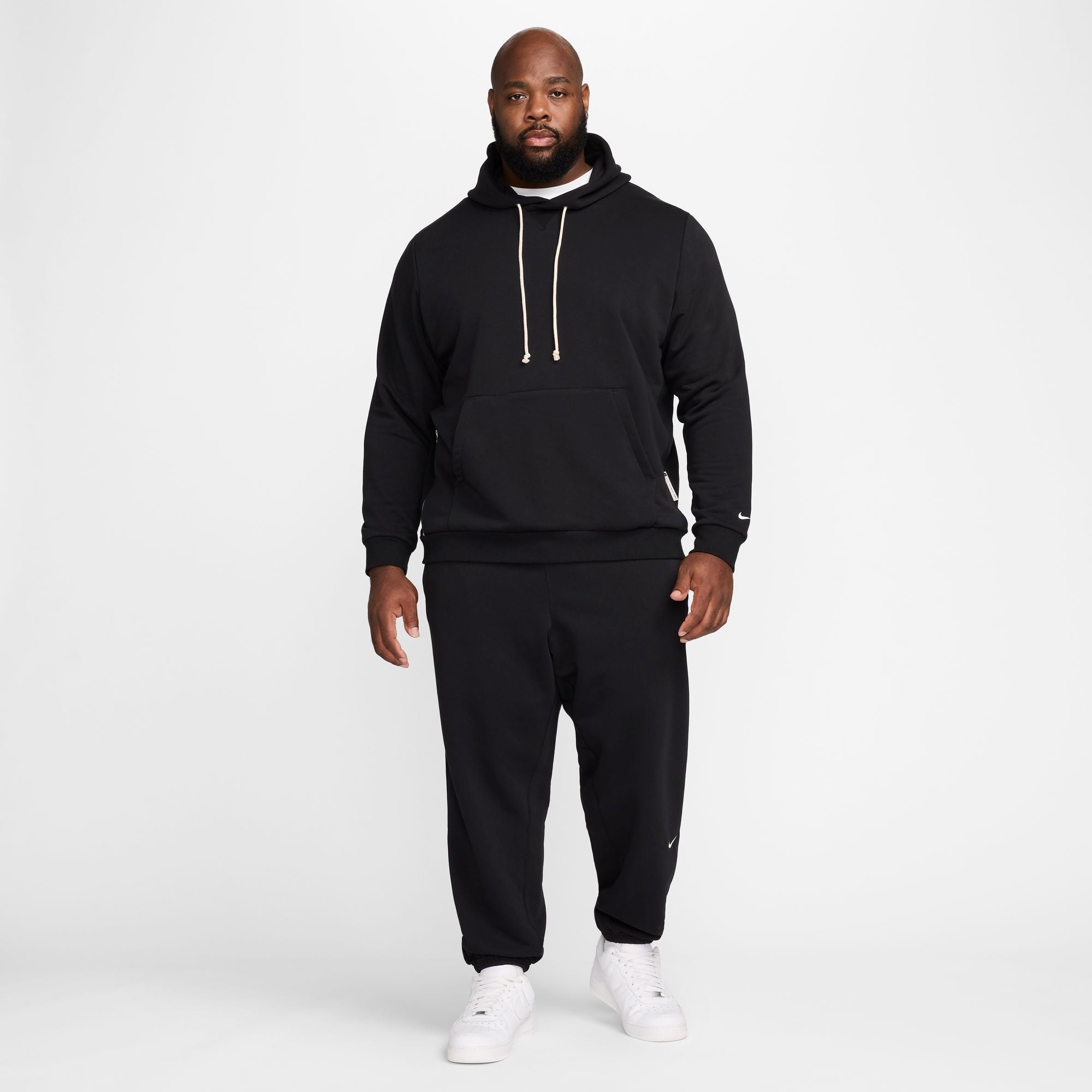 M Nike Standard Issue FZ0218-010