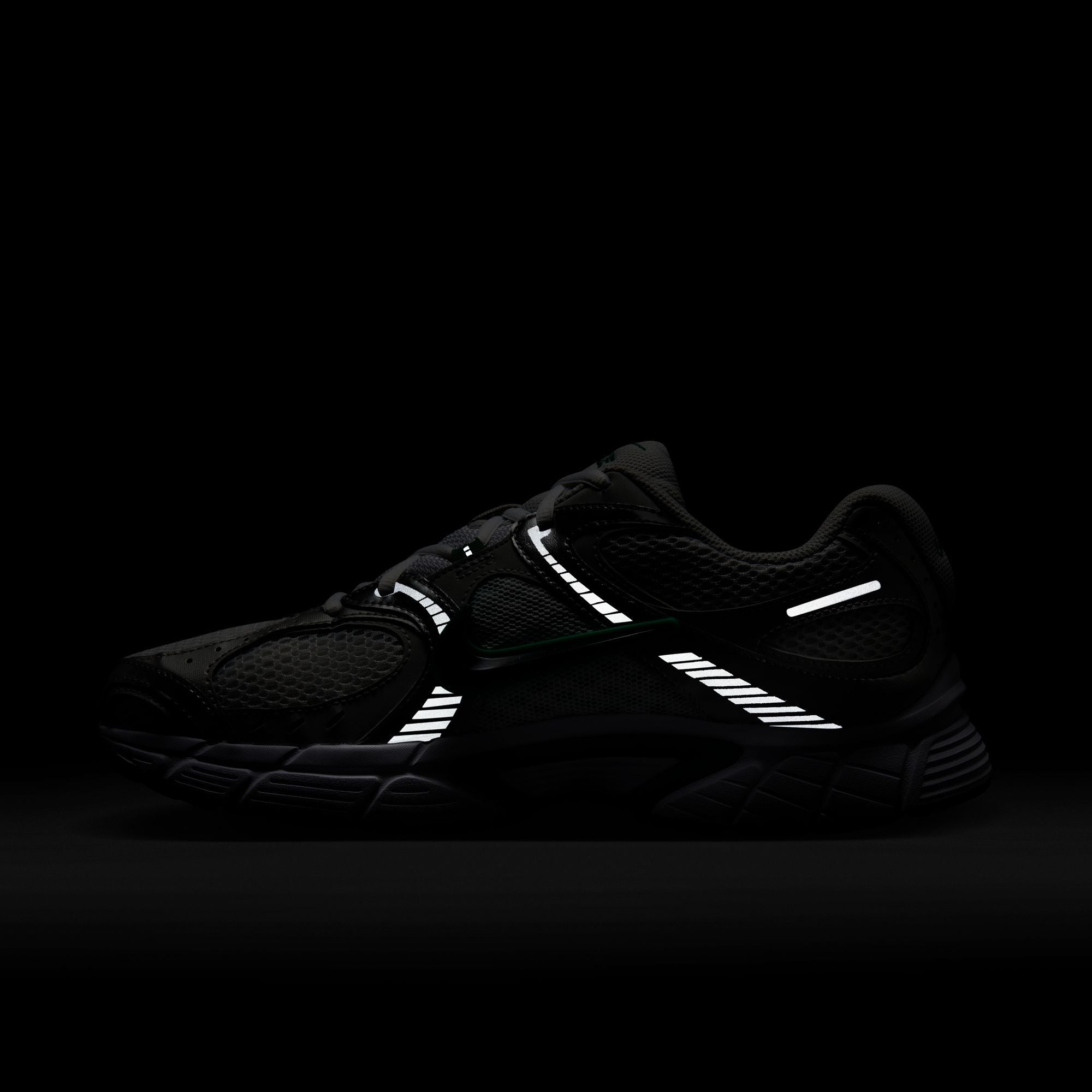 M Nike V5 RNR HJ5228-100