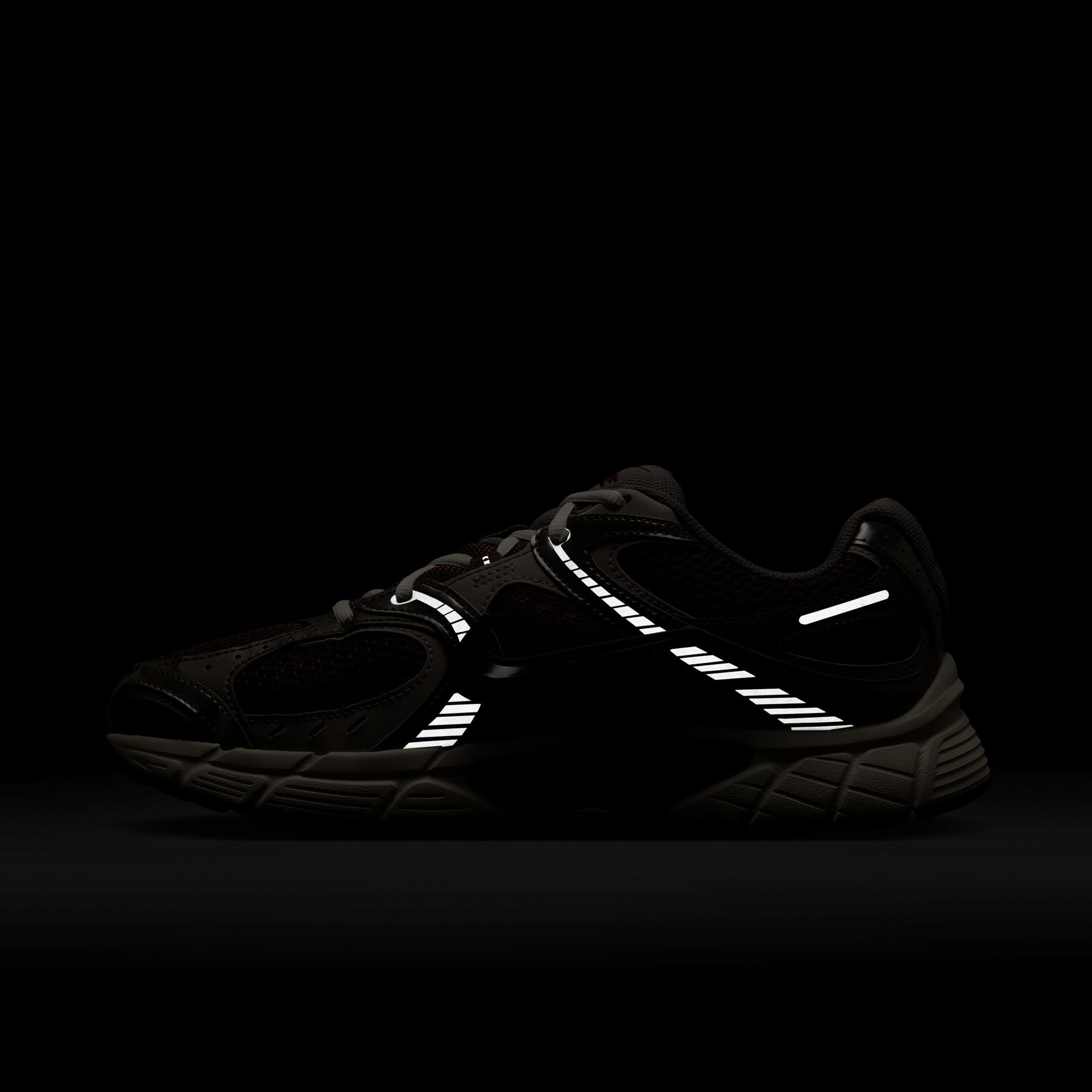 M Nike V5 RNR HJ5228-600