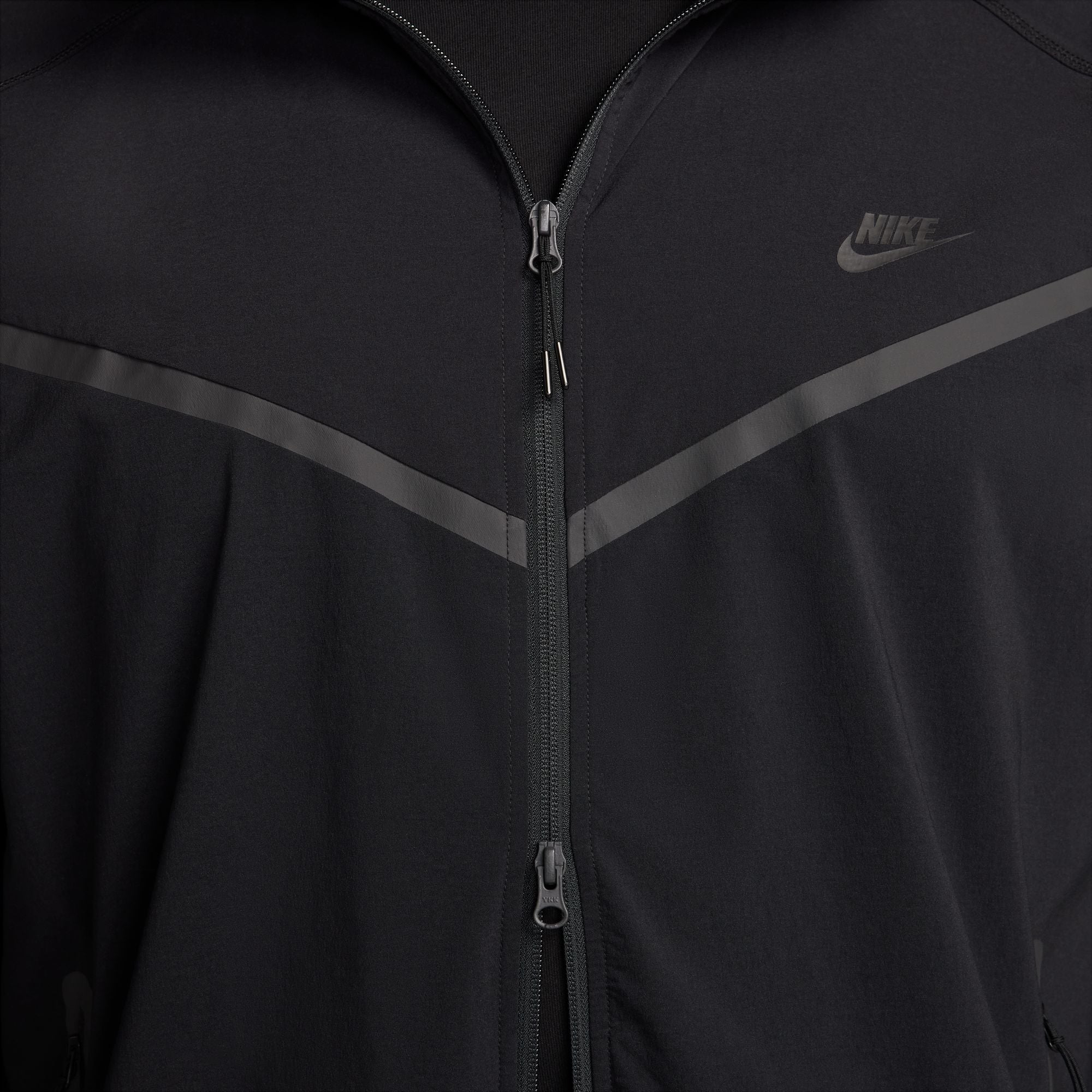 M Nike Tech HM7151-010