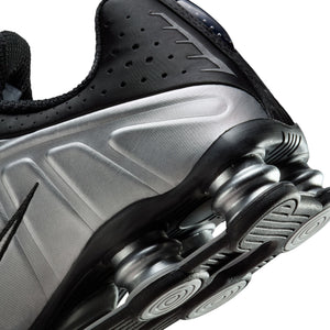 M Nike Shox R4 HQ1988-007