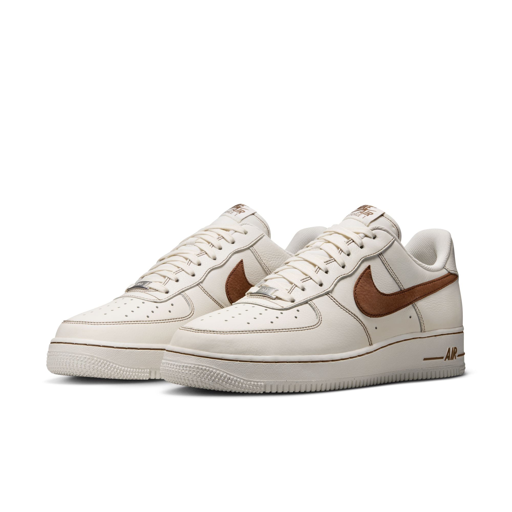M Nike Air Force 1 '07 LV8 HQ2037-101