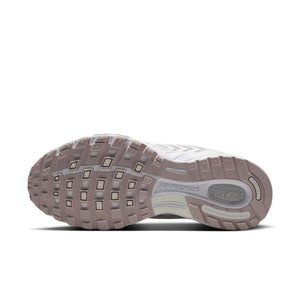 W Nike Air Pegasus 2005 HQ5718-105