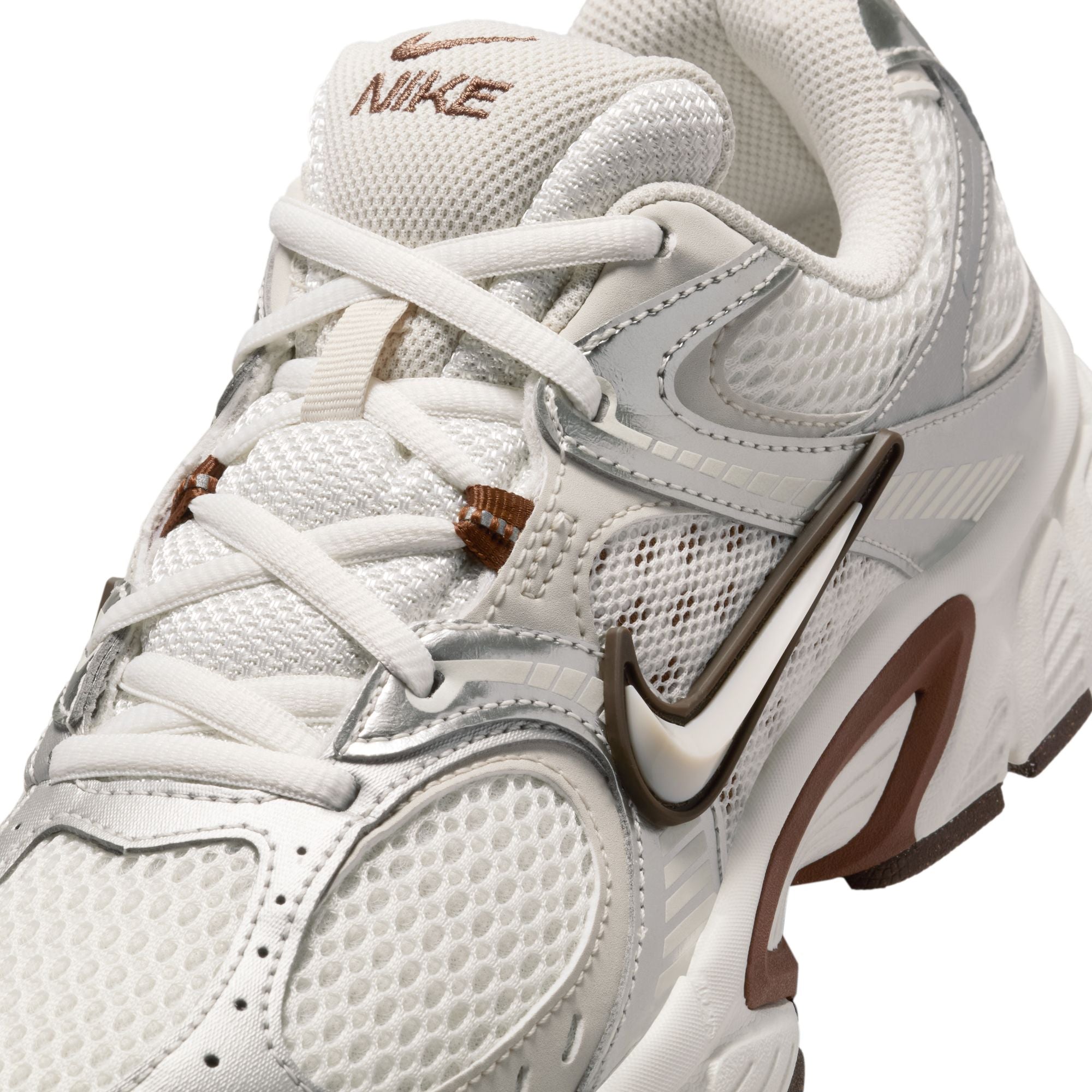 Nike V5 RNR HQ7901-102