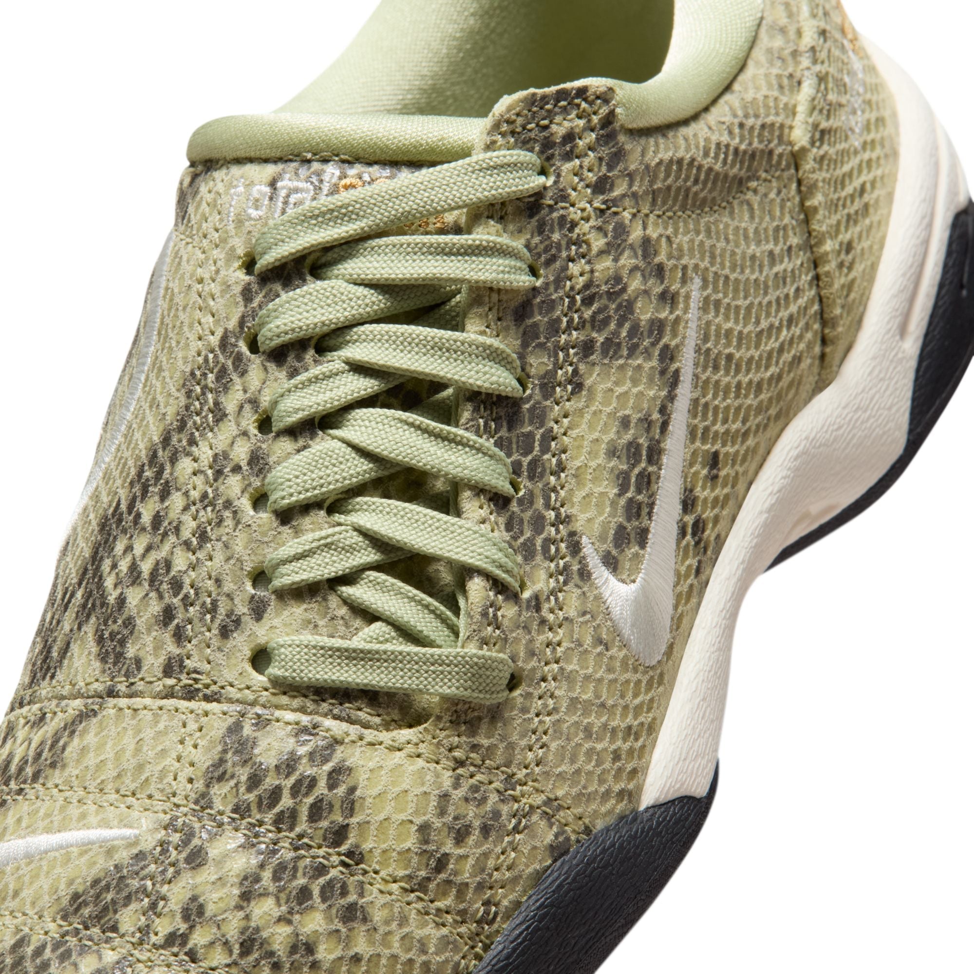 W Nike Total 90 SE IB4204-301