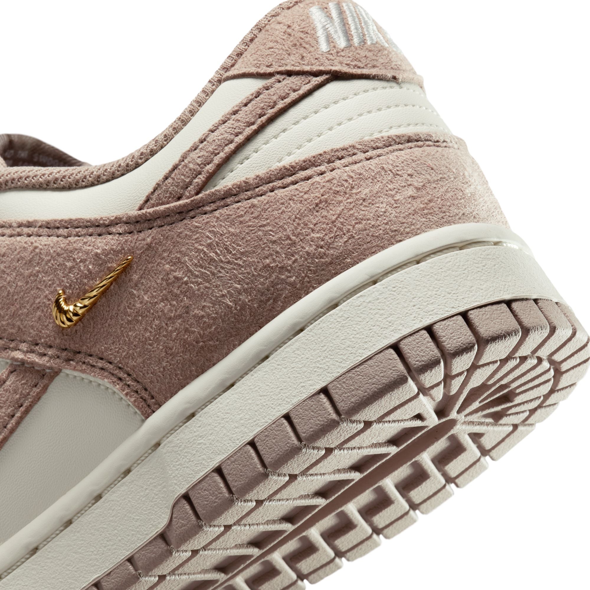 W Nike Dunk Low IB4417-105