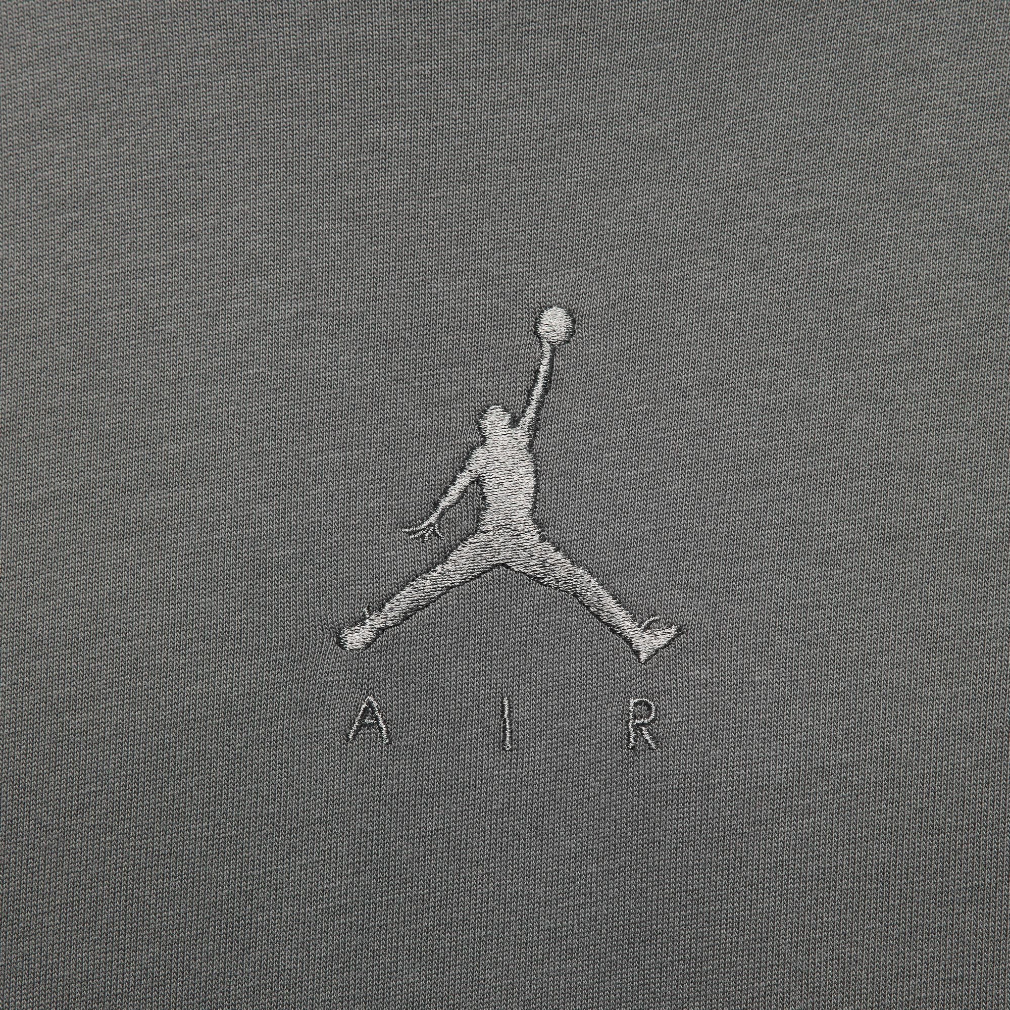 M Jordan Flight Essentials IB7345-068