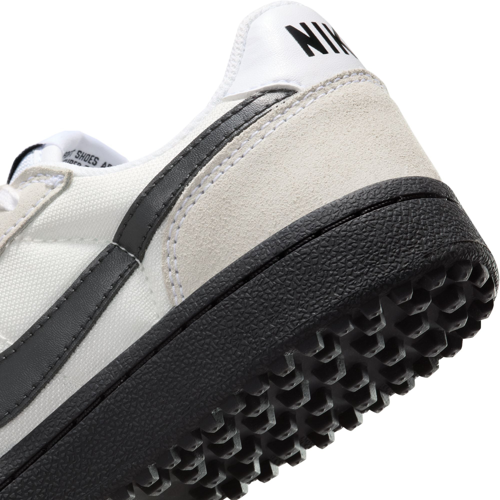 Y Nike Field General IF0465-101