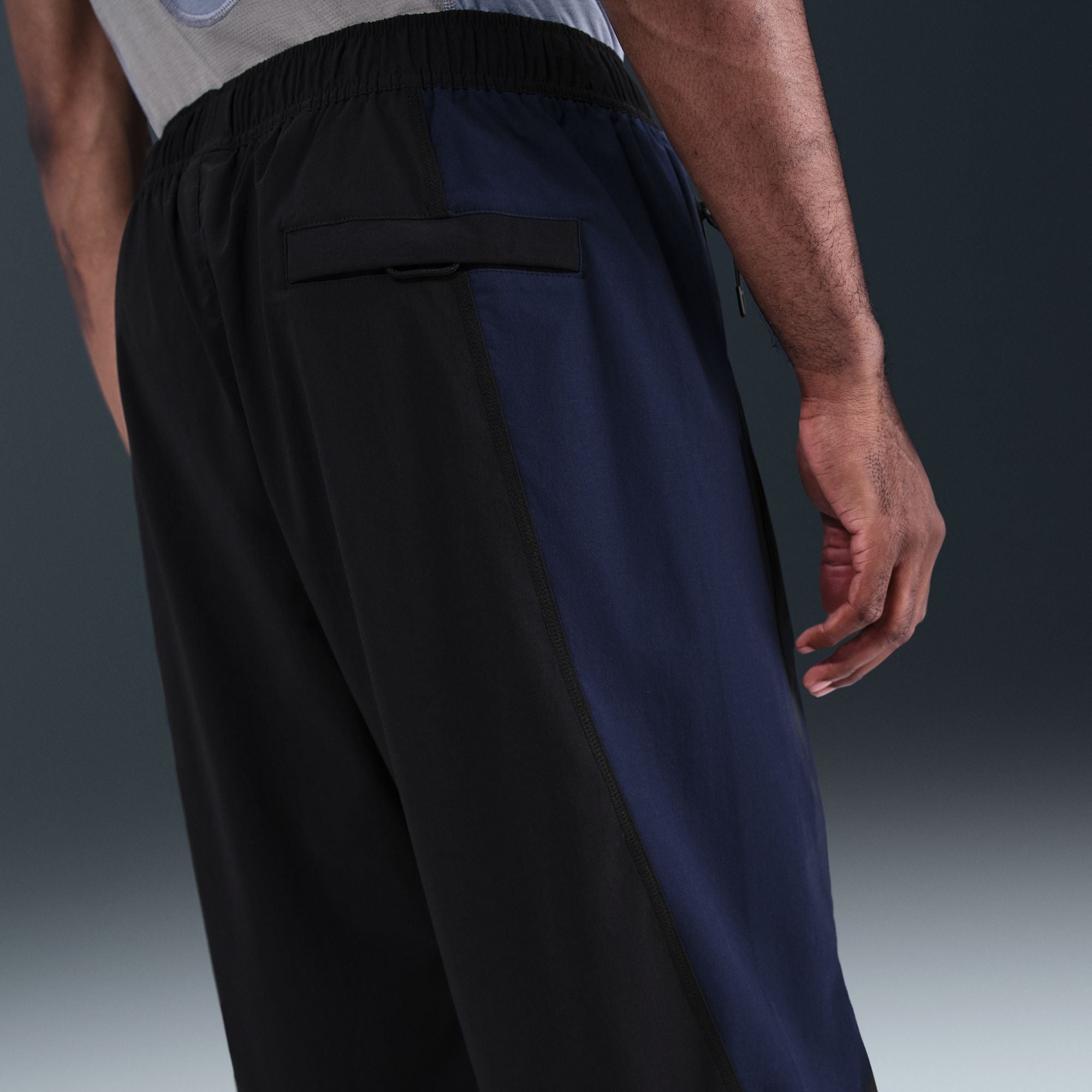 M Nike Tech IH8466-010