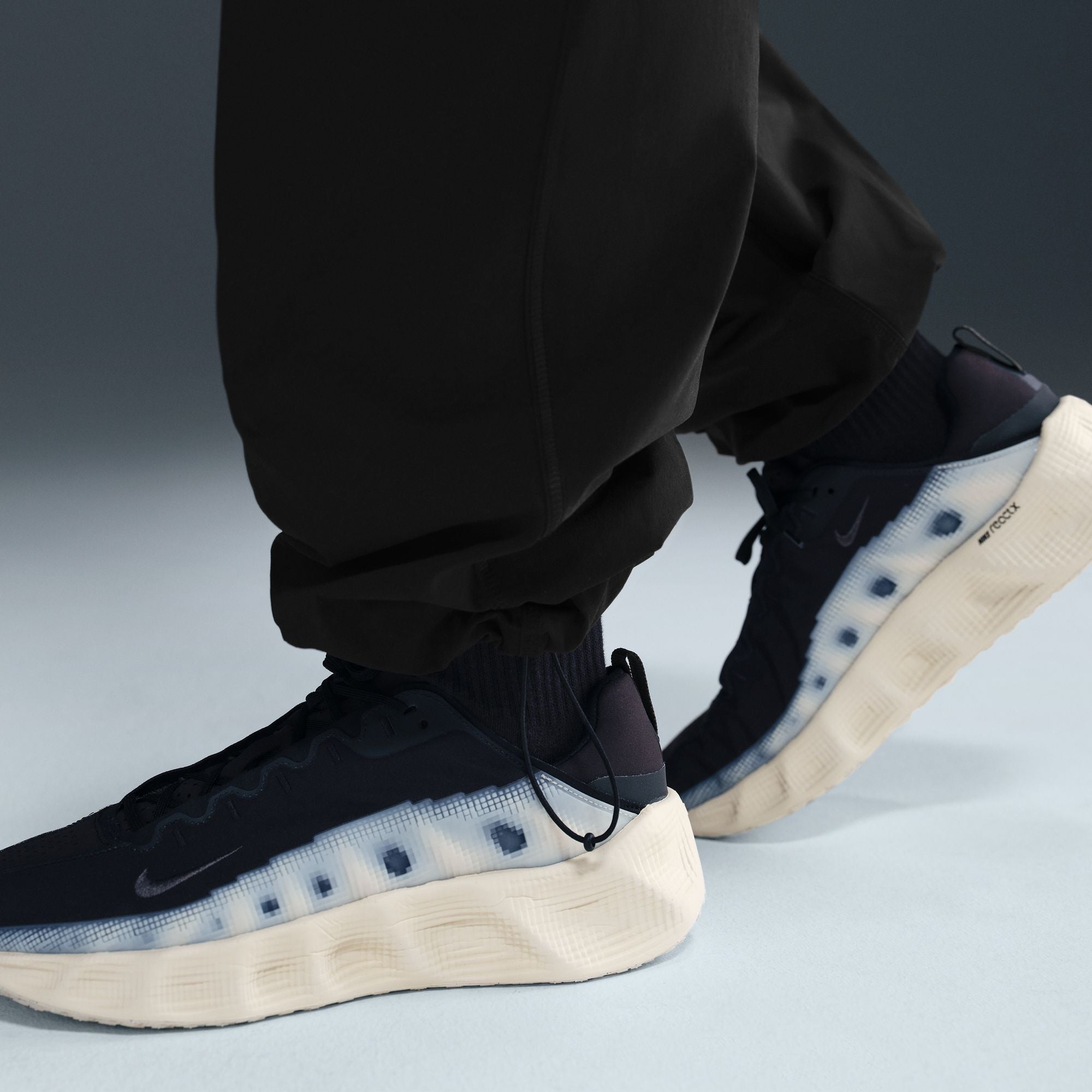 M Nike Tech IH8466-010