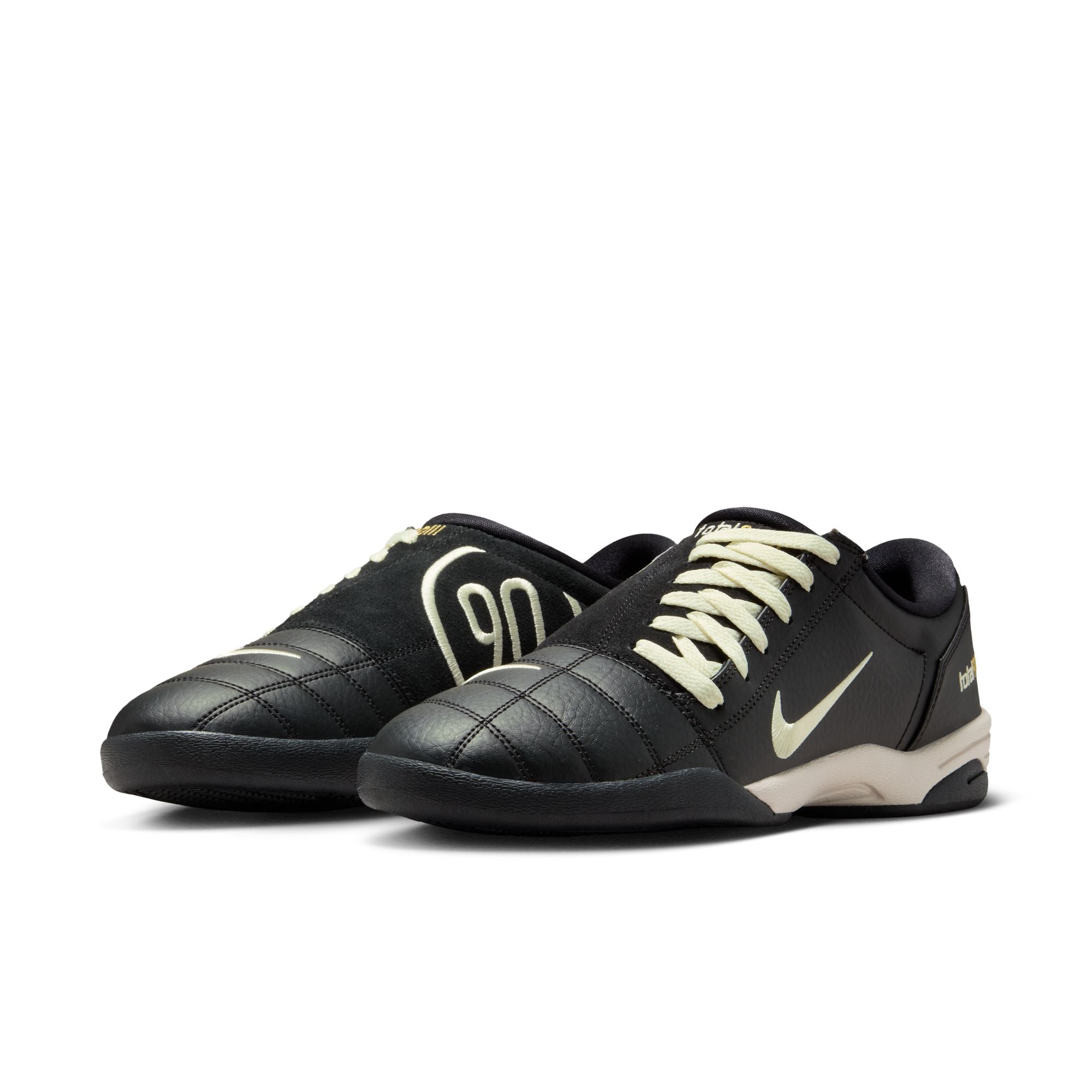 M Nike Total 90 IO2083-010