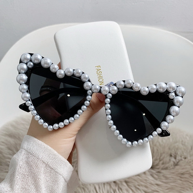 Fashion Retro Heart-Shaped Imitation Pearl Frame Sunglasses UV400 Women Cat Eye Pink Eyewear Trendy Beach Party  Sun Glasses