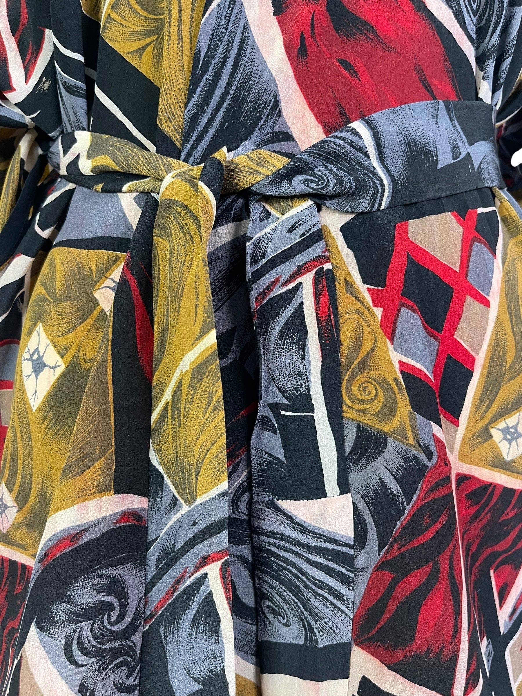 REVOLUTIONHER PRC6909 Avatar Pure Silk Kimono-Sleeved Jacket with Belt