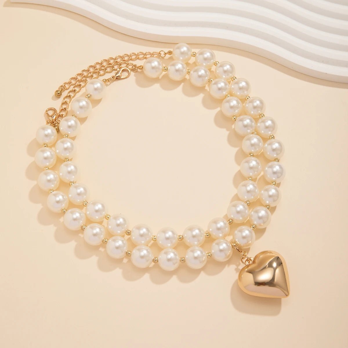 Bold Pearl Necklace with Gold Heart Pendant – Layered Design, Adjustable Length