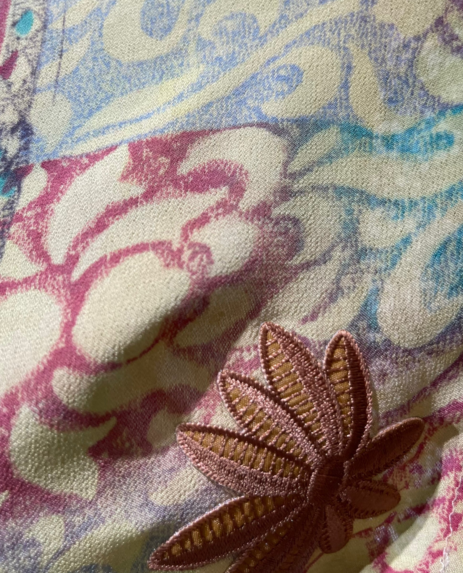 FINAL SALE PRC2014A  Avatar Pure Silk Boxy Top