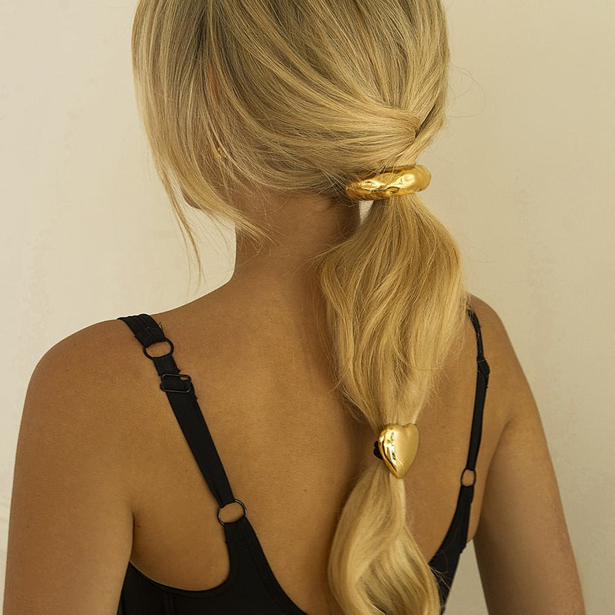 Chunky Gold Heart Hair Clip – Waterproof and Hypoallergenic Accessory