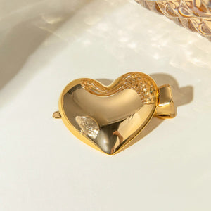 Chunky Gold Heart Hair Clip – Waterproof and Hypoallergenic Accessory