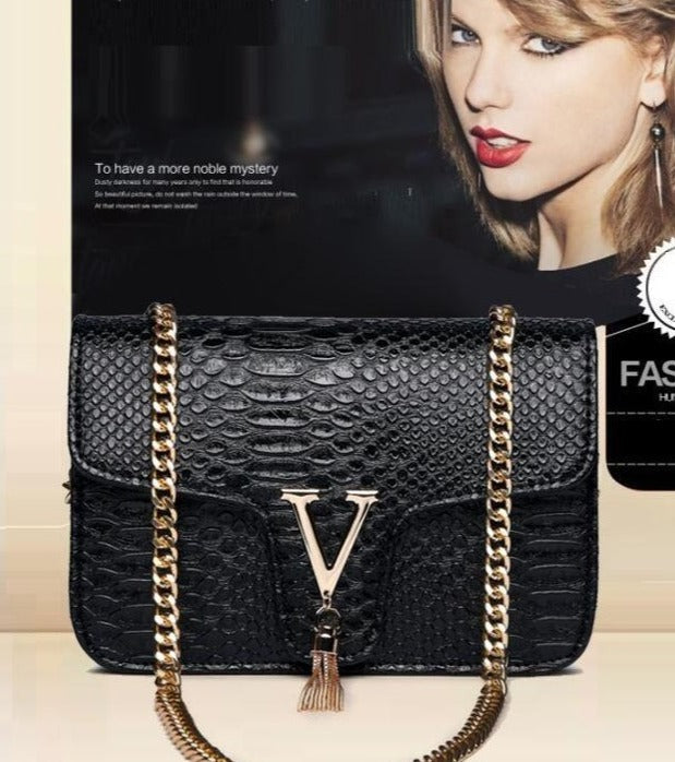 Designer V Chain Purse