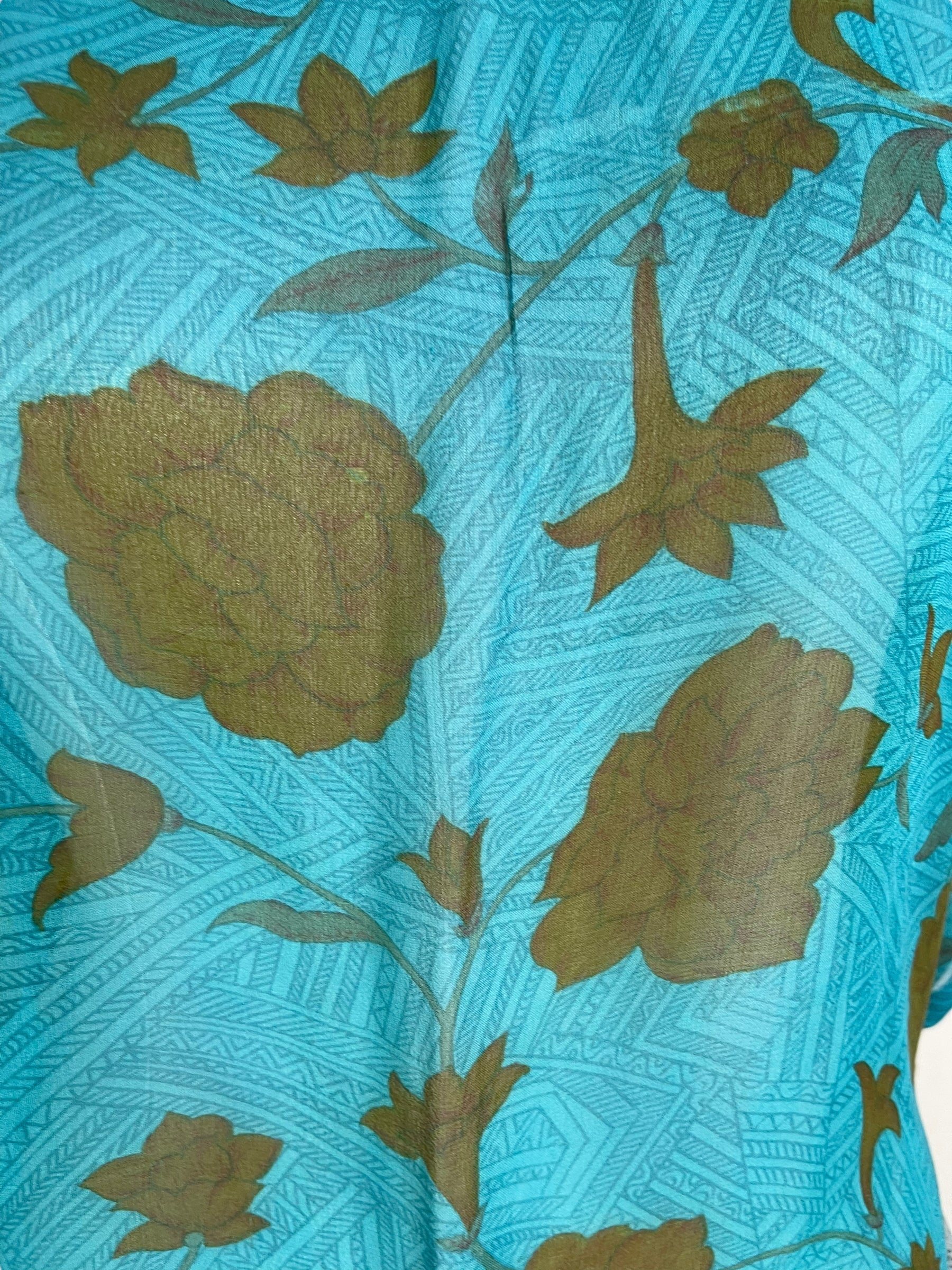 PRG6517 Sheer Avatar Pure Silk Side Slit Top