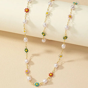 Dainty Floral Pearls Necklace and Bracelet Set for Women – Elegant Spring Jewelry with Natural and Heart Shaped Pearls