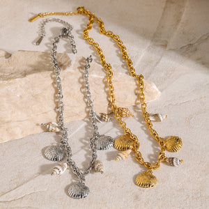 Dainty Gold Seashell Necklace with Adjustable Gold Chain – Hypoallergenic Ocean-Inspired Jewelry for Women