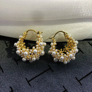 Dainty Pearl Hoop Earrings – Elegant Statement Jewelry in Gold or Silver – Stainless Steel and Copper Design