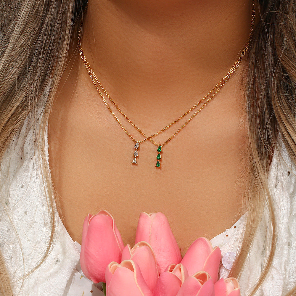 Elegant 18K Gold-Plated Necklace with Teardrop Diamond Simulants – Waterproof and Hypoallergenic