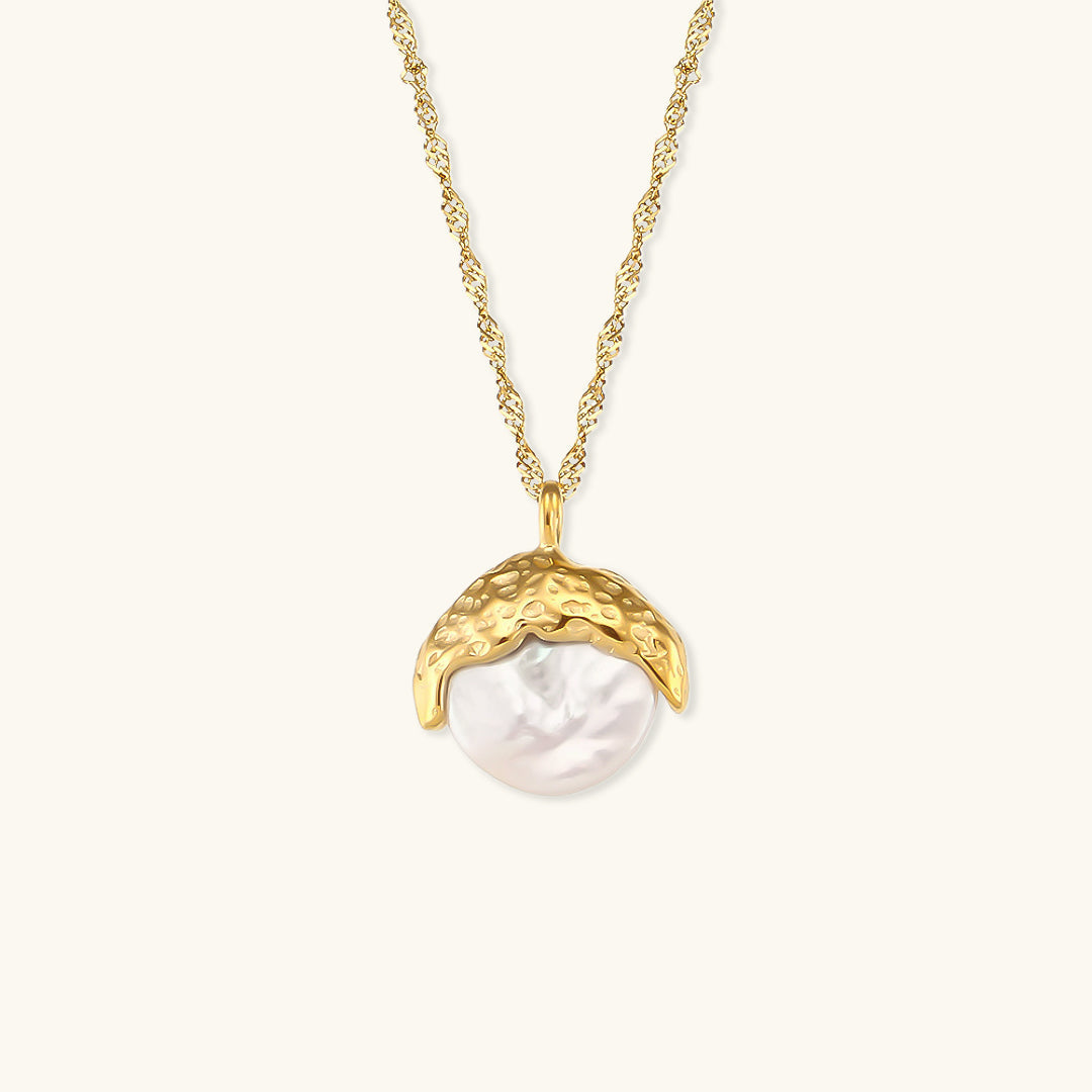 Elegant 18K Gold Pearl Necklace – Waterproof, Hypoallergenic, and Timeless Design